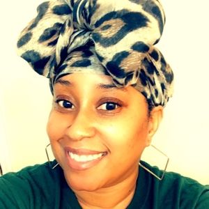 Meet your Posher, Dione